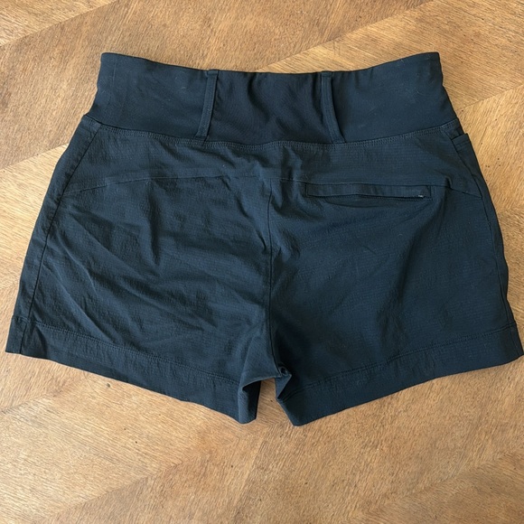 TREKKIE NORTH SHORT SIZE 4 BLACK - Picture 2 of 3